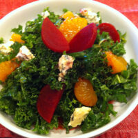 kale salad with beets and gorgonzola