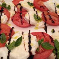 CAPRESE SALAD WITH BALSAMIC REDUCTION